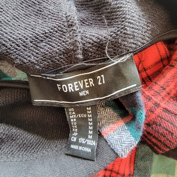 4 - Button ups - Picture 6 of 8